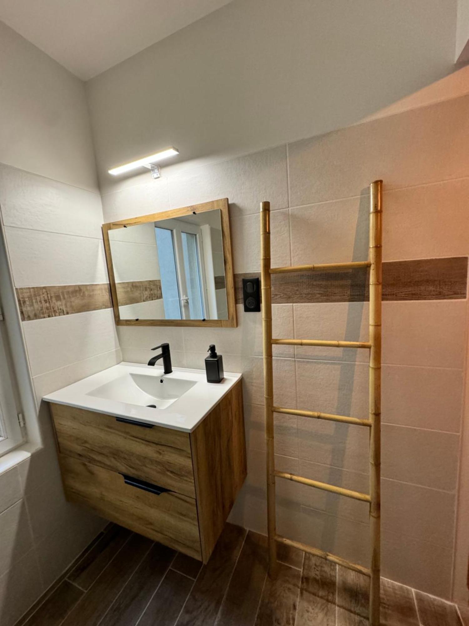 Mazet En Campagne Apartment Arles Bagian luar foto