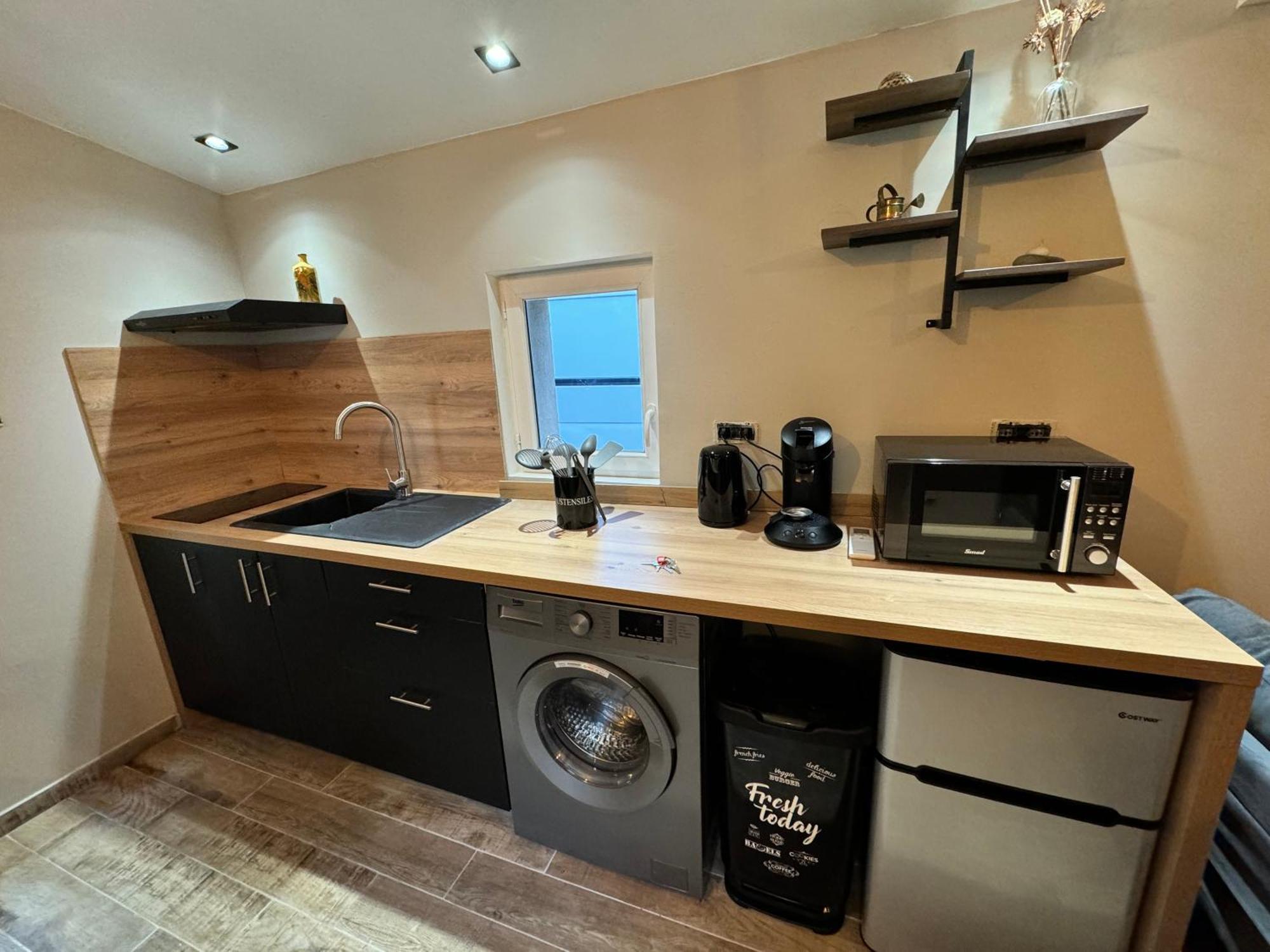 Mazet En Campagne Apartment Arles Bagian luar foto